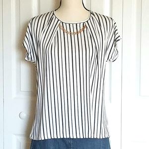 NWT Jon & Anna Top Stiped Crop Sleeve Sz L White Black